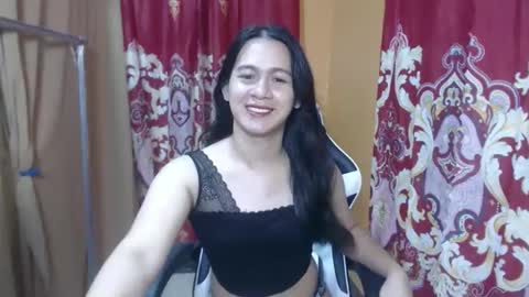 Snapshot of ur_asianpretty chatting on November 2025 12:09:02 AM Aya online show from November 2025 12:09:02 AM