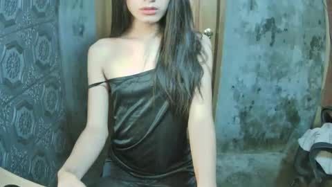Snapshot of ur_asiansofia235 chatting on March 2026 04:53:02 PM Shantall online show from March 2026 04:53:02 PM
