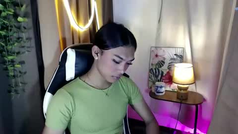 Snapshot of ur_dazzlingmorenaxx chatting on November 2025 06:02:02 AM ur_dazzlingmorenaxx online show from November 2025 06:02:02 AM