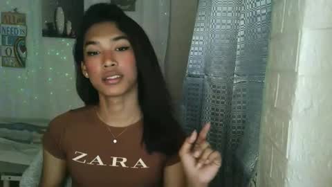 Snapshot of ur_dazzlingmorenaxx chatting on November 2025 02:54:02 AM ur_dazzlingmorenaxx online show from November 2025 02:54:02 AM