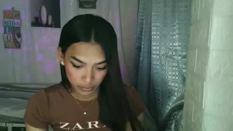 Snapshot of ur_dazzlingmorenaxx chatting on December 2025 02:30:01 AM ur_dazzlingmorenaxx online show from December 2025 02:30:01 AM