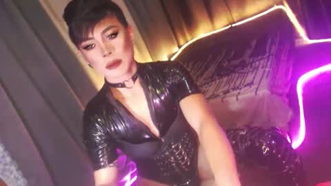 MISS ANNA online show from December 2025 12:49:02 AM