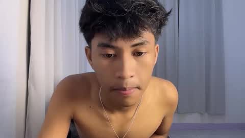 ur_fuckerbttm online show from November 2025 01:01:01 PM