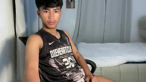 ur_fuckerbttm online show from February 2026 12:55:01 PM