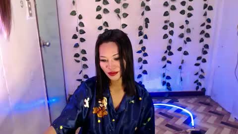 Snapshot of ur_hottest_girl chatting on January 2026 07:13:01 AM ur_hottest_girl online show from January 2026 07:13:01 AM