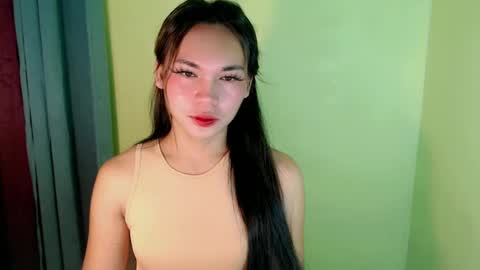 QUEENSY online show from February 2025 03:30:01 PM