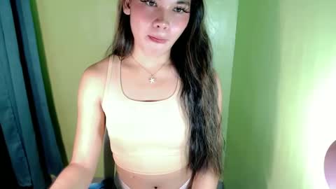 QUEENSY online show from March 2025 05:27:02 AM