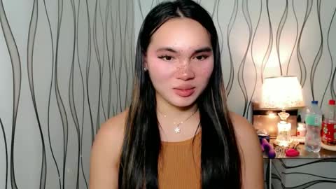 QUEENSY online show from October 2025 04:43:02 AM