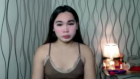 QUEENSY online show from December 2025 03:23:02 AM