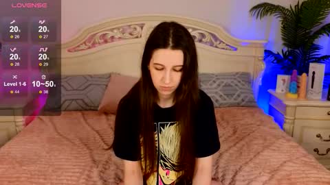 Lera online show from October 2025 01:09:02 PM