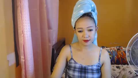 Snapshot of ur_petitejaya chatting on May 2026 01:06:02 PM ur_petitejaya online show from May 2026 01:06:02 PM