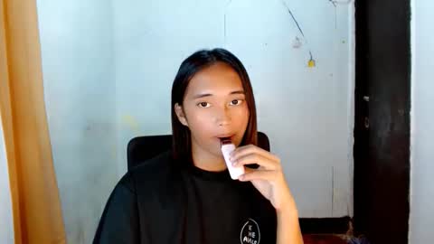 Ellie online show from March 2026 09:54:01 PM