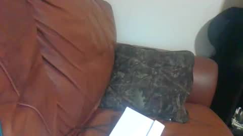 ur_zaddy4now online show from April 2026 08:43:02 PM