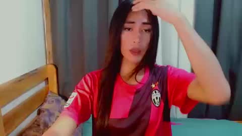 Snapshot of urasian_eya chatting on December 2025 12:55:01 PM urasian_eya online show from December 2025 12:55:01 PM