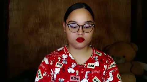 Lycah online show from November 2025 07:03:01 PM