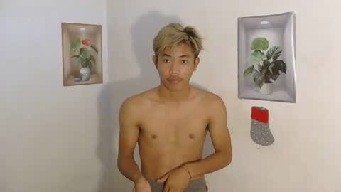 urasian_jomarie online show from March 2026 10:18:01 PM