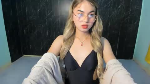 urasian_kat online show from March 2025 12:15:01 PM
