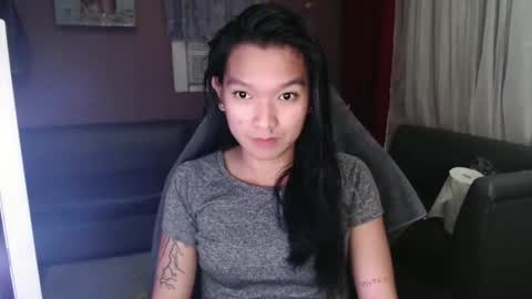 Snapshot of urasian_newra chatting on October 2025 07:29:01 AM NEWRA ALLISON online show from October 2025 07:29:01 AM