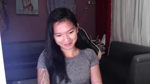 Snapshot of urasian_newra chatting on October 2025 05:08:02 PM NEWRA ALLISON online show from October 2025 05:08:02 PM