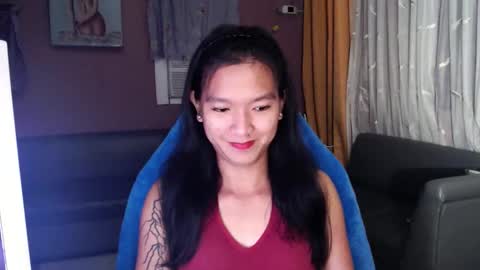 Snapshot of urasian_newra chatting on November 2025 08:09:01 PM NEWRA ALLISON online show from November 2025 08:09:01 PM