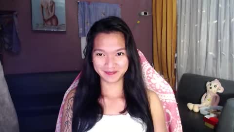 Snapshot of urasian_newra chatting on November 2025 05:57:01 PM NEWRA ALLISON online show from November 2025 05:57:01 PM