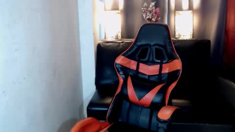 Olivia online show from December 2024 07:06:02 AM