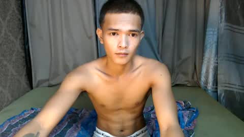 Snapshot of urasian_rey chatting on June 2026 10:30:02 AM urasian_rey online show from June 2026 10:30:02 AM