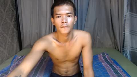 Snapshot of urasian_rey chatting on July 2026 01:39:02 PM urasian_rey online show from July 2026 01:39:02 PM