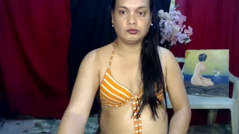 Snapshot of urasiandominaxx chatting on February 2026 01:54:01 PM Diane online show from February 2026 01:54:01 PM