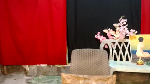 Snapshot of urasiandominaxx chatting on February 2026 05:48:02 AM Diane online show from February 2026 05:48:02 AM