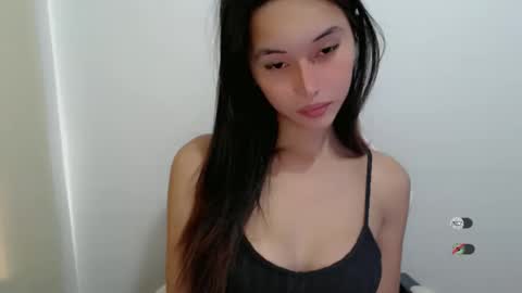 Snapshot of urasianshizuka chatting on September 2025 10:57:02 PM SHIZUKA online show from September 2025 10:57:02 PM