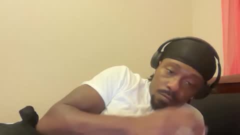 urbandick5 online show from November 2025 01:52:01 AM