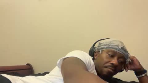 urbandick5 online show from November 2025 02:11:01 AM