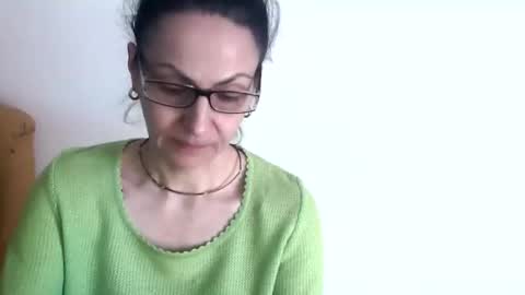 urbankate online show from December 2025 09:58:02 AM