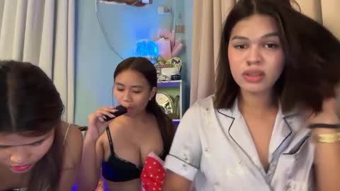 Snapshot of urbbgurl_lynxx chatting on November 2025 12:05:02 PM Urbbgurl lynxx online show from November 2025 12:05:02 PM