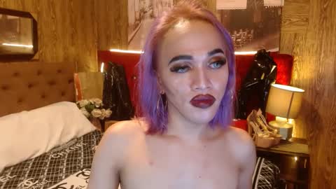 Snapshot of urcumgirlasiants chatting on December 2024 02:01:01 AM KENDALL online show from December 2024 02:01:01 AM