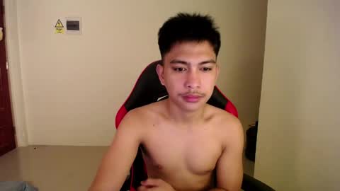 Snapshot of urcuteguy_jhonx chatting on April 2026 12:31:01 PM Dannie online show from April 2026 12:31:01 PM