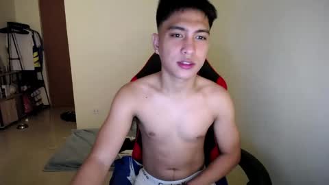 Snapshot of urcuteguy_jhonx chatting on May 2026 07:03:01 AM Dannie online show from May 2026 07:03:01 AM