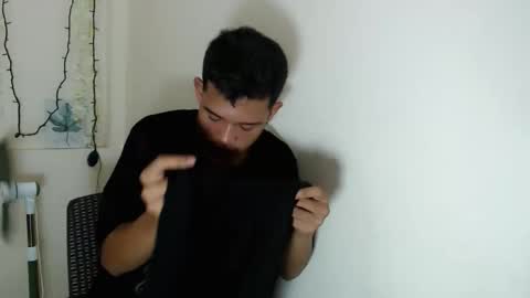 urdreamboy_clarin online show from November 2025 09:50:01 PM