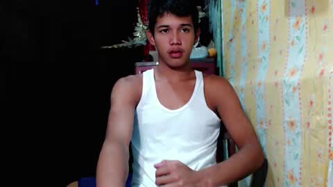 Snapshot of urdreamboy_clarin chatting on April 2026 03:35:01 AM urdreamboy_clarin online show from April 2026 03:35:01 AM