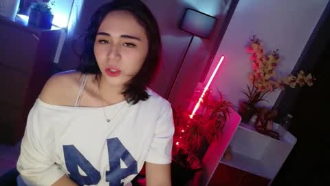 urfave_bbgirl online show from April 2026 12:18:02 PM