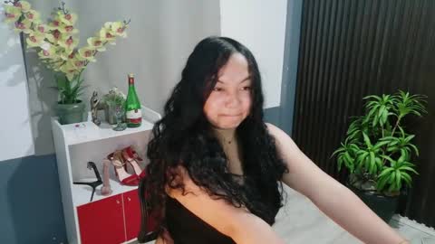 Scarlet online show from December 2025 01:15:01 PM