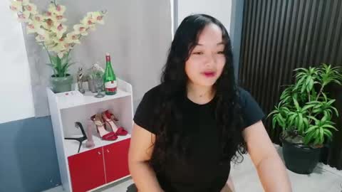 Scarlet online show from December 2025 02:05:02 AM