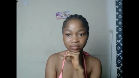 Snapshot of urflirtydoll chatting on February 2025 05:08:01 AM urflirtydoll online show from February 2025 05:08:01 AM