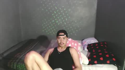 Snapshot of urfuckinghighness chatting on February 2025 02:46:02 PM ask me online show from February 2025 02:46:02 PM