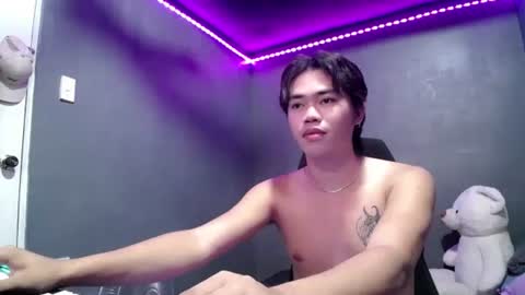 Snapshot of urfuckinghighness chatting on October 2025 02:50:01 PM ask me online show from October 2025 02:50:01 PM