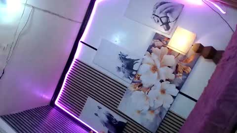 Snapshot of urgirljen chatting on February 2026 10:48:01 AM amara online show from February 2026 10:48:01 AM