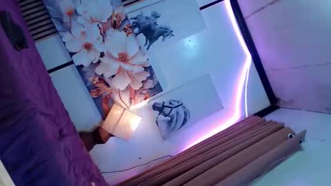 Snapshot of urgirljen chatting on March 2026 12:07:01 PM amara online show from March 2026 12:07:01 PM