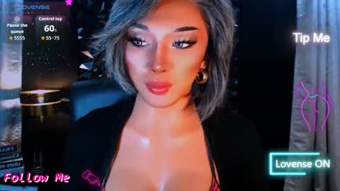 Snapshot of urgoddess_bella chatting on September 2025 11:33:02 AM My bella 3 online show from September 2025 11:33:02 AM