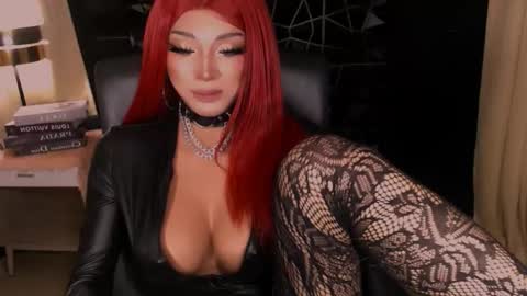 Snapshot of urgoddess_bella chatting on October 2025 03:13:02 PM My bella 3 online show from October 2025 03:13:02 PM